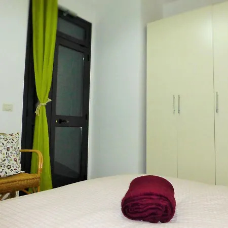 Dimora Il Tiglio- Mini Appartement *